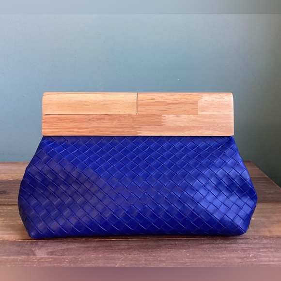 Shiraleah Handbags - Shiraleah Frankie Woven Vegan Leather Bag